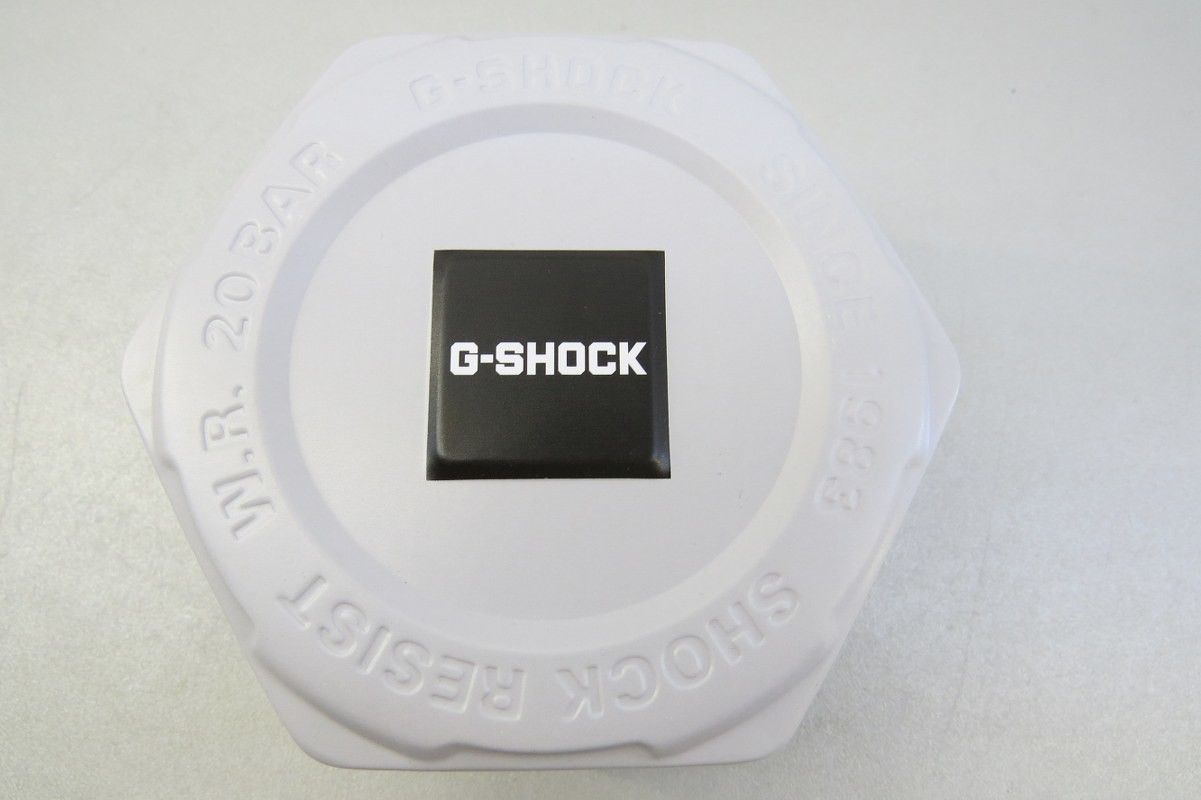 zegarek-g-shock-5540-material-paska-tworzywo-sztuczne