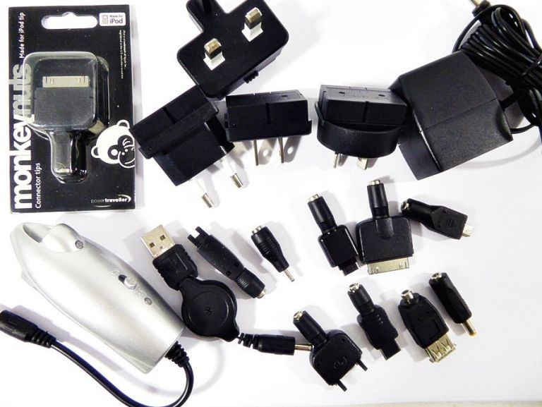 power-monkey-zestaw-ladowarek-stan-powystawowy