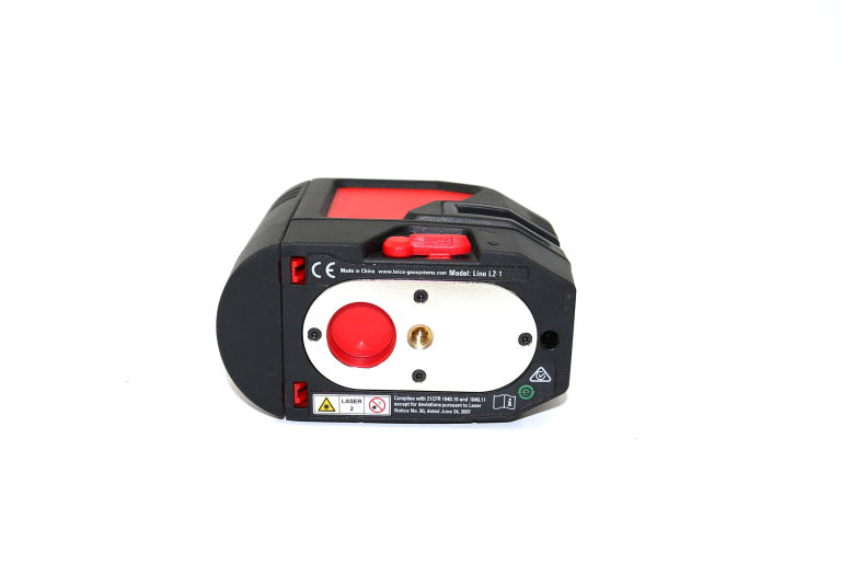 PROFESJONALNY LASER KRZYŻOWY LEICA LINO L2