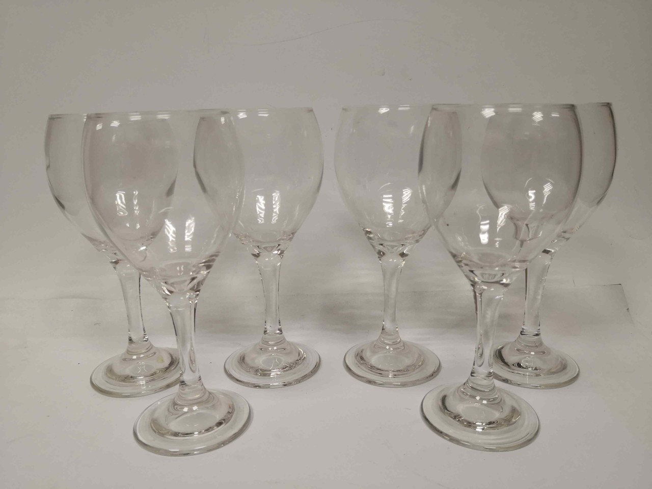 zestaw-szklanych-kieliszkow-przeznaczenie-pucharki