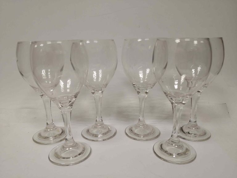 zestaw-szklanych-kieliszkow-przeznaczenie-pucharki