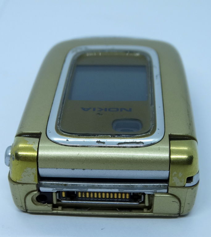 NOKIA 6131 Z KLAPKA ZŁOTA