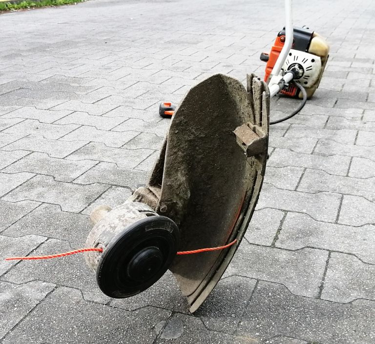 KOSA SPALINOWA PODKASZARKA STIHL FS120