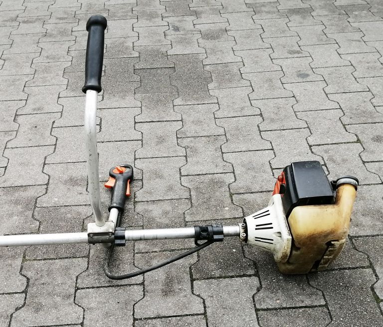 KOSA SPALINOWA PODKASZARKA STIHL FS120