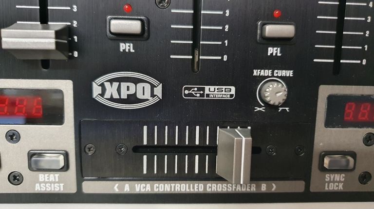 pro-mixer-behringer-vmx1000usb-marka-behringer