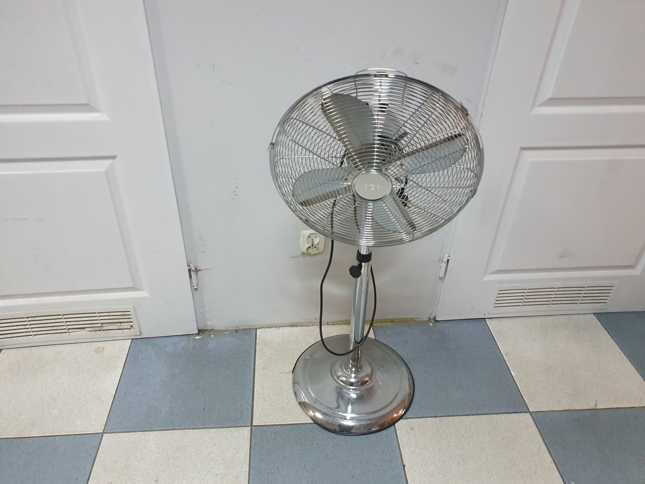 wiatrak-metalowy-poznanska-15-wronki