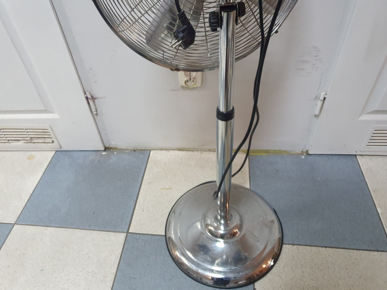 wiatrak-metalowy-stan-uzywany