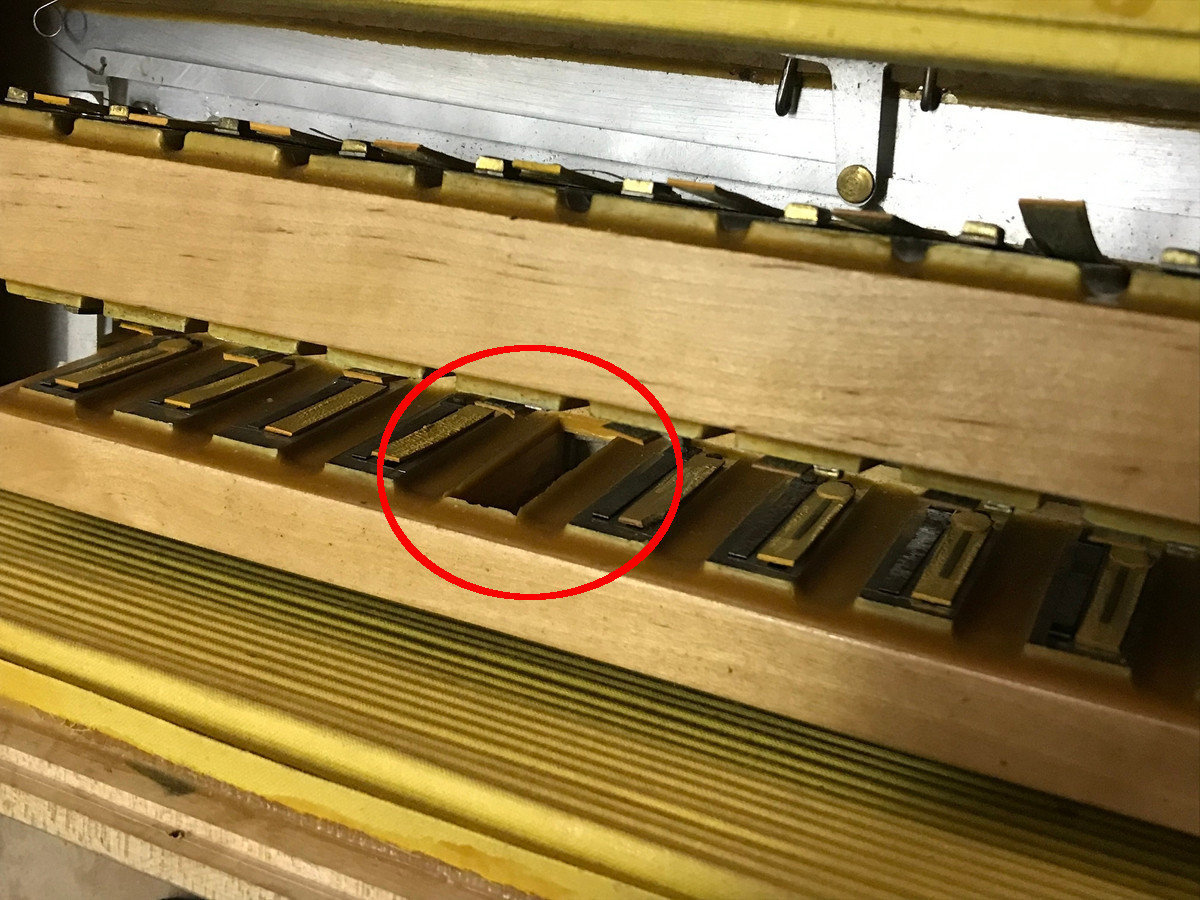 akordeon-carmen-120-basow-stan-uzywany