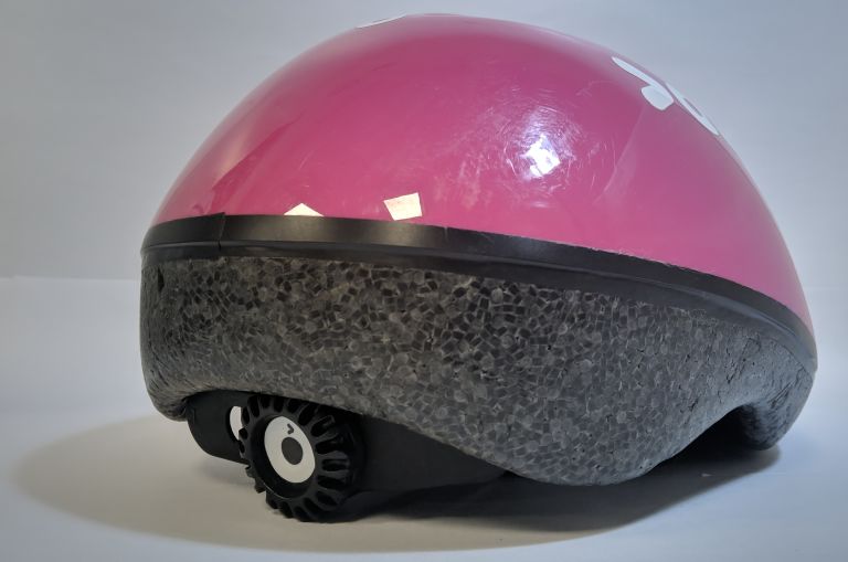 dzieciecy-kask-rowerowy-rozowy-kod-producenta-007