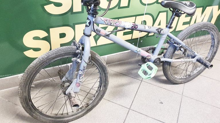 ROWER WYCZYNOWY BMX SIWY Z PEGAMI KARBON