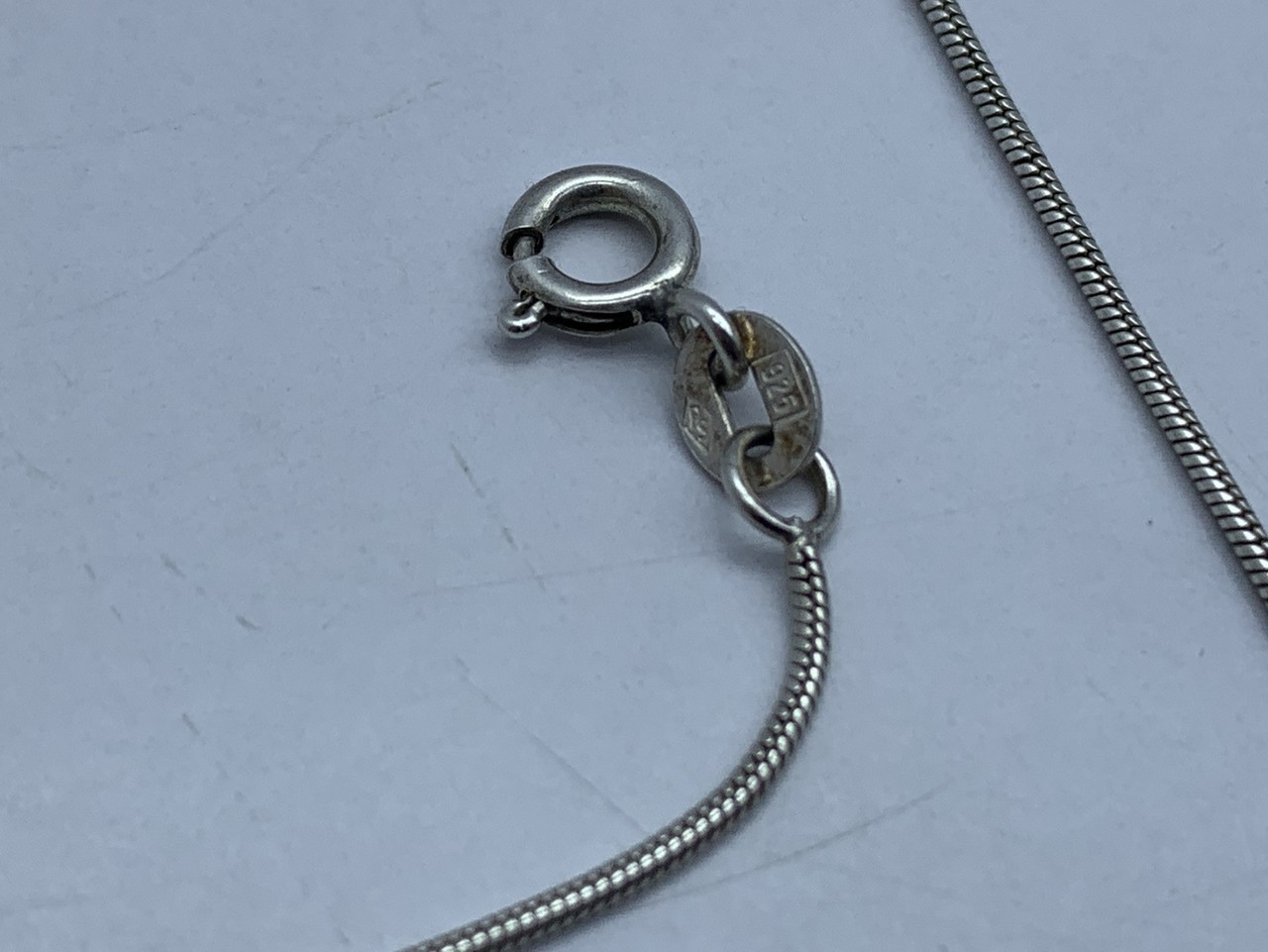 zjawiskowy-srebrny-lancuszek-z-kulka-443925-marka-inna-marka