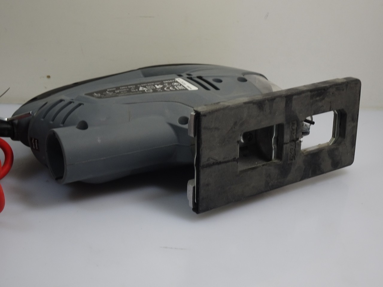 wyrzynarka-graphite-58g072-800-w-mocowanie-brzeszczotu-chwyt-typu-t