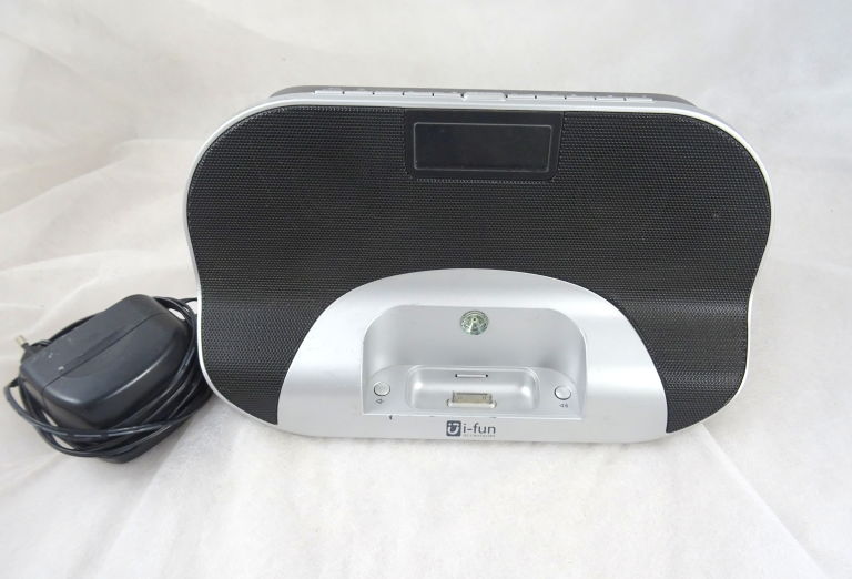 RADIOBUDZIK IPOD DOCK IFUN EB-837
