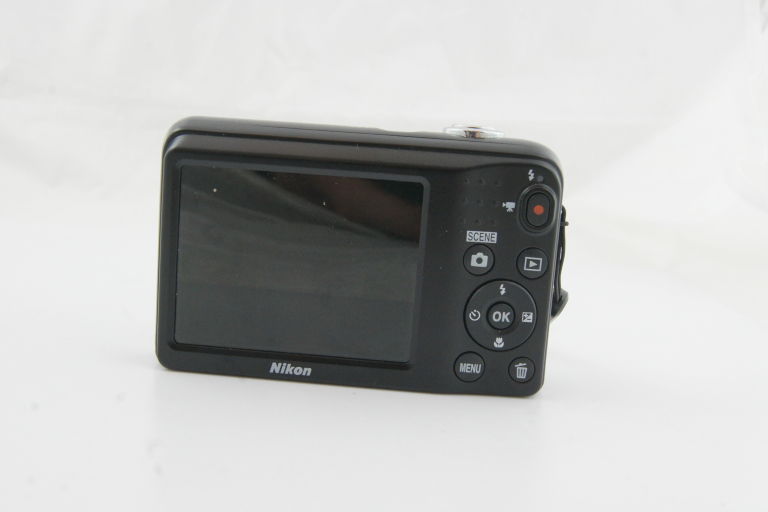 NIKON COOLPIX L31 + KARTA SD 16 GB USZKODZONY