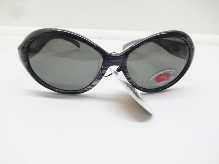 okulary-przeciwsloneczne-marilyn-monroe-cechy-dodatkowe-brak