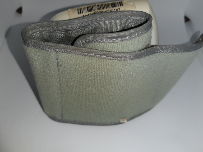 cisnieniomierz-topcom-health-miejsce-pomiaru-nadgarstek