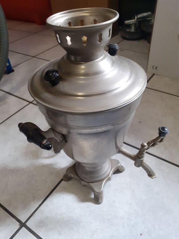 rosyjski-samowar-elektryczny-tula-stan-nie-wymaga-renowacji