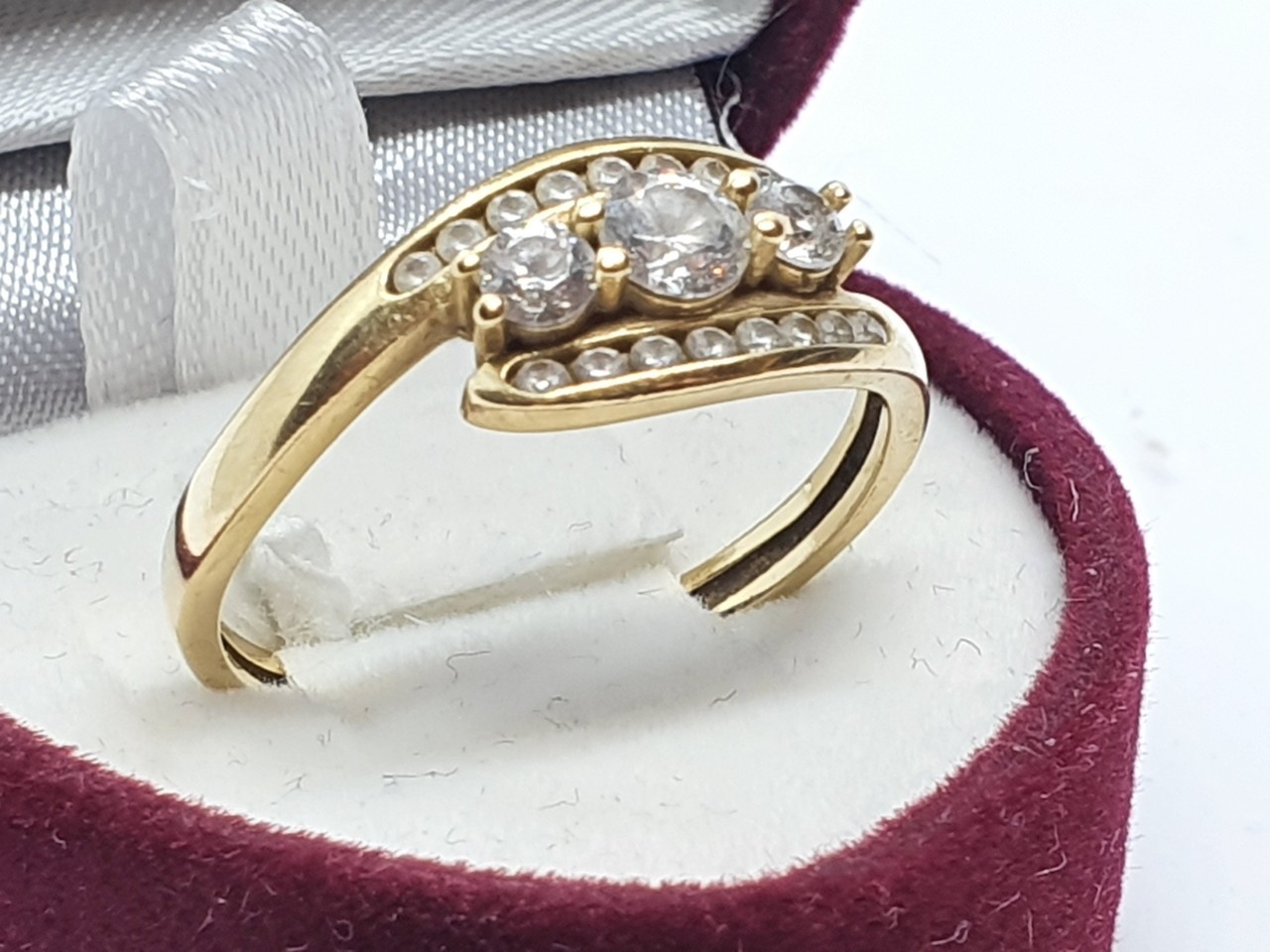 zloty-pierscionek-585-289g-rodzaj-wyrob-jubilerski