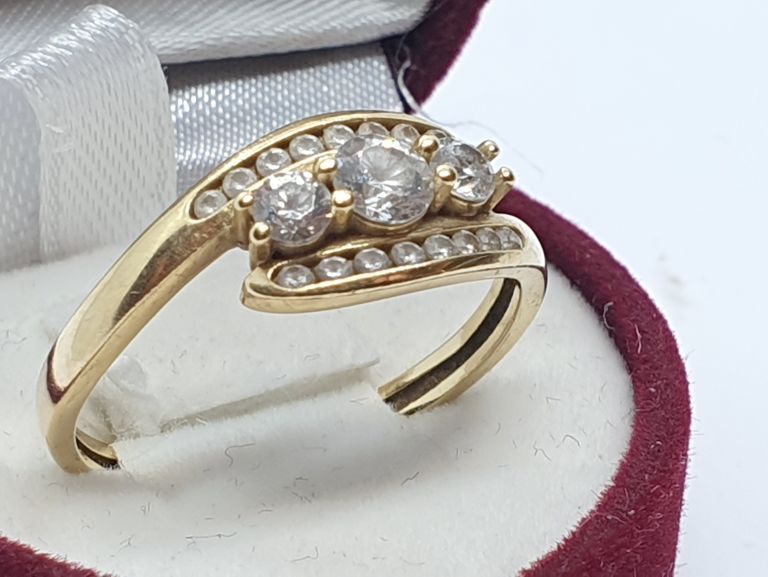 zloty-pierscionek-585-289g-material-zloto