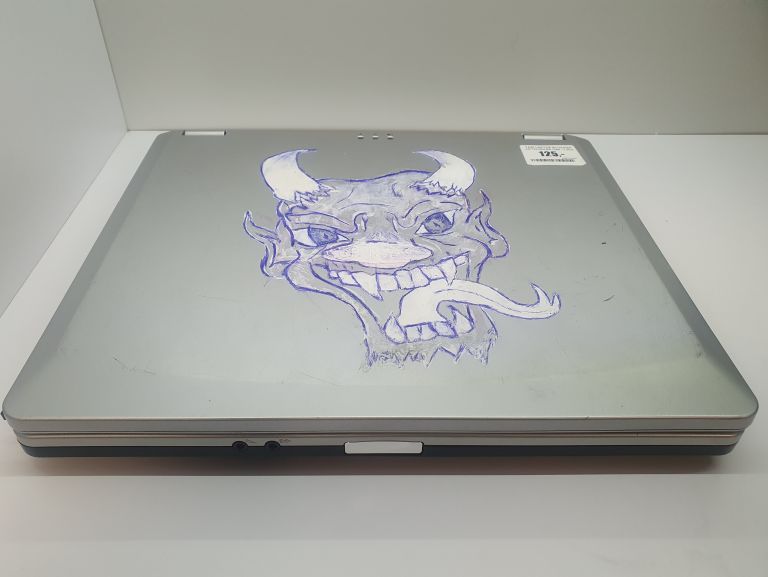 TANI LAPTOP BLUEDISK ARTWORKER C89 - 1.5GB RAM