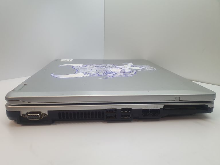 TANI LAPTOP BLUEDISK ARTWORKER C89 - 1.5GB RAM