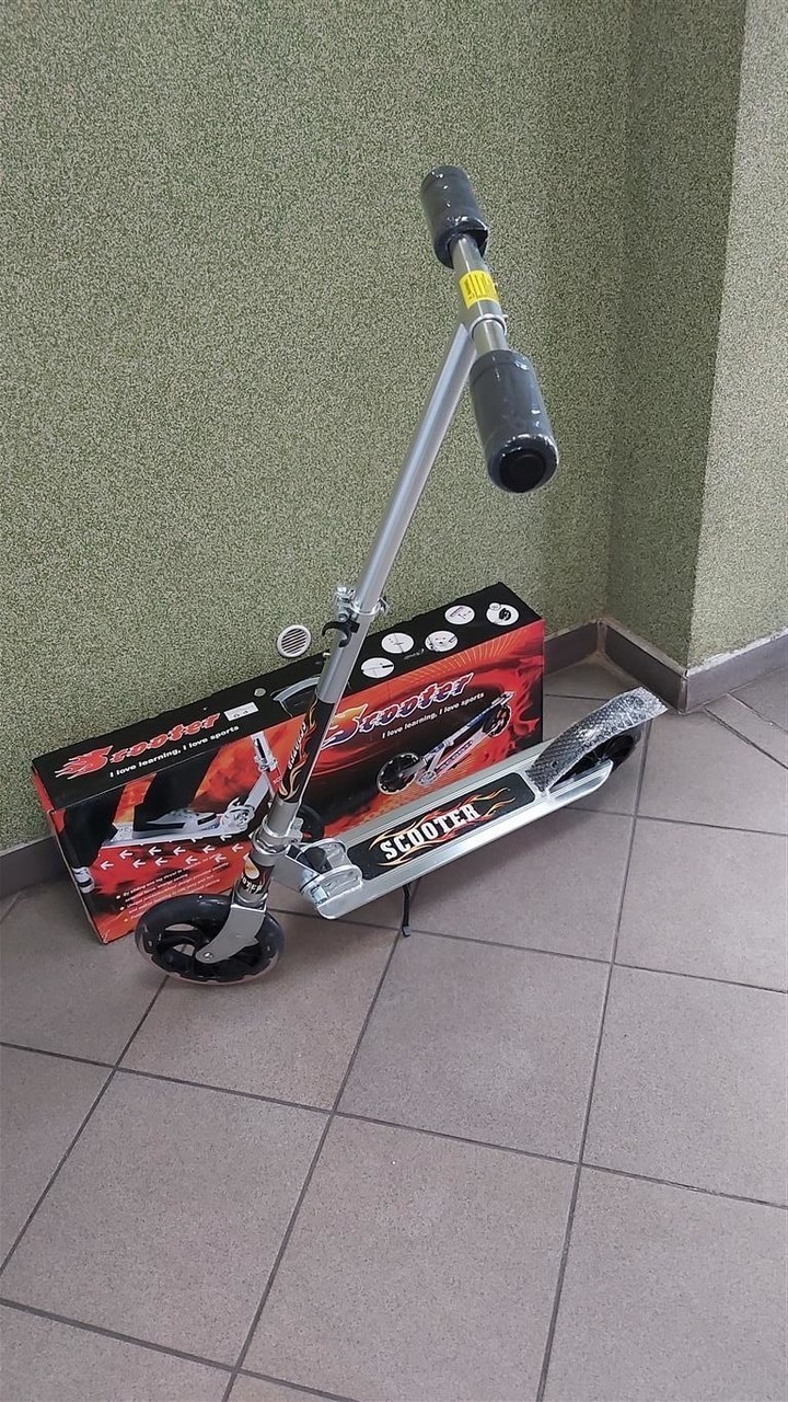 hulajnoga-kick-scooter-6448-srebrna-nowa-polecam-stan-nowy