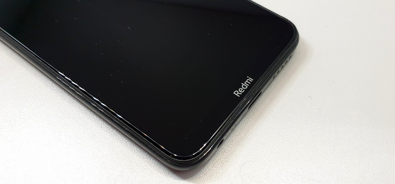 xiaomi-redmi-8-super-stan-komplet-typ-smartfon