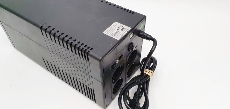 ZASILACZ UPS ORVALDI 1000 LED 600W 1000VA