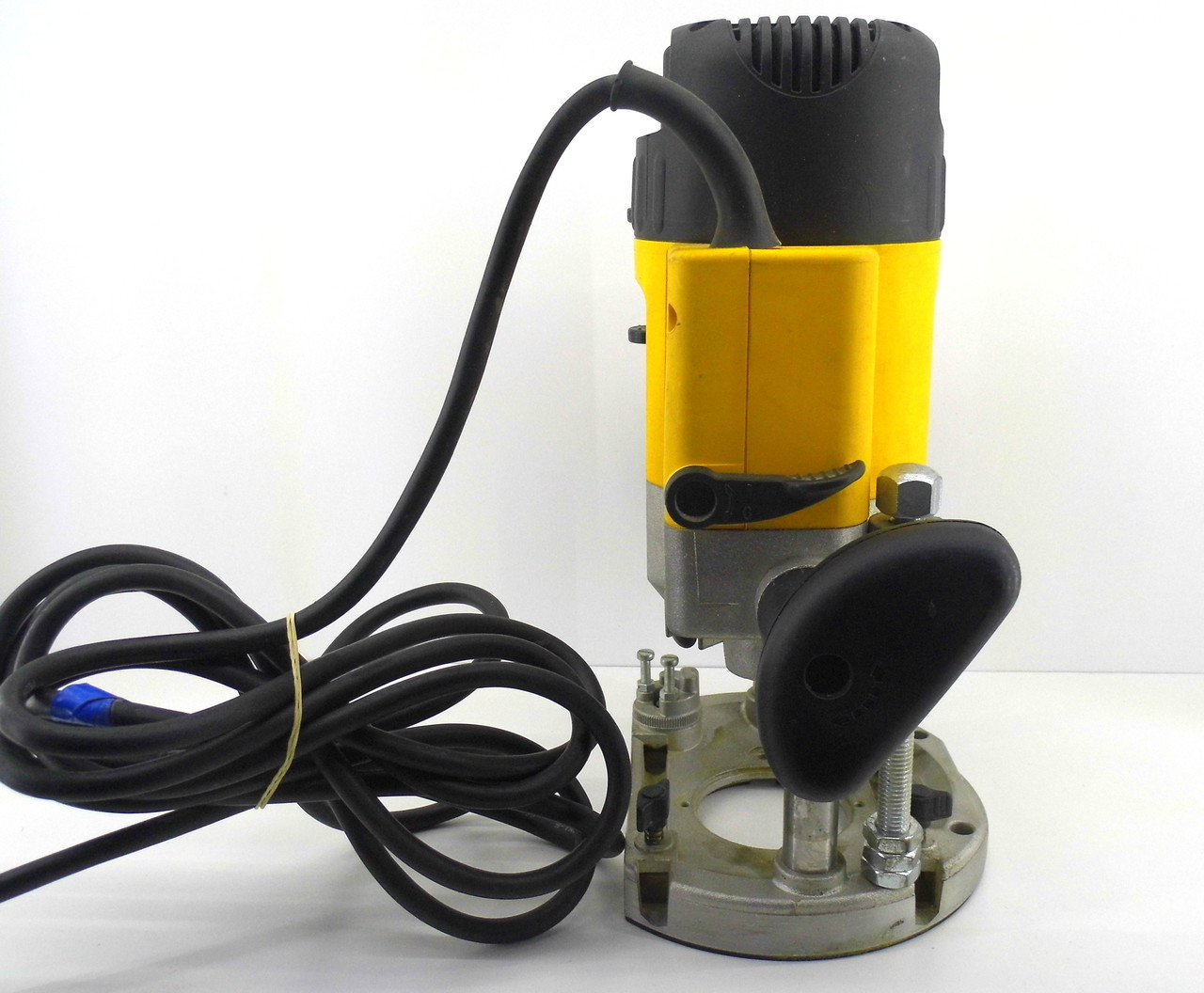 dw626-dewalt-frezarka-gornowrzecionowa-2300w-marka-dewalt