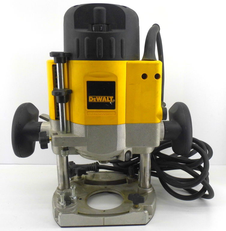 dw626-dewalt-frezarka-gornowrzecionowa-2300w-plac-3-maja-10-radomsko