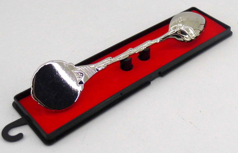 lyzeczka-ozdobna-plac-3-maja-10-radomsko