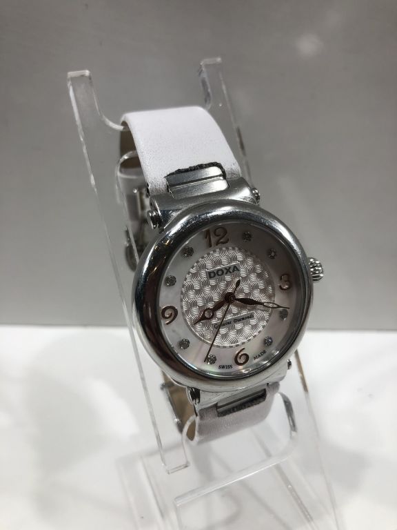 ZEGAREK DAMSKI DOXA CALEX LADY 460.15.053.07