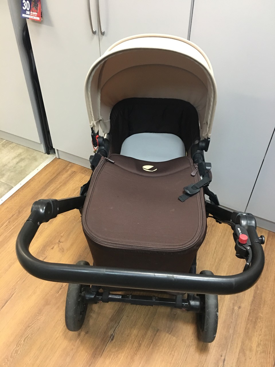 wozek-jane-muum-3w1-rodzaj-kol-pompowane