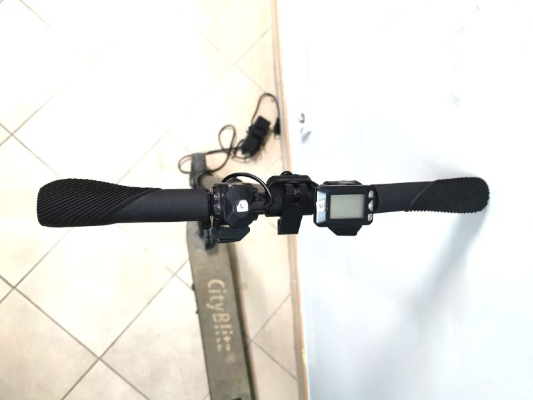 city-blitz-hulajnoga-elektryczna-250w-skladana-kolor-inny