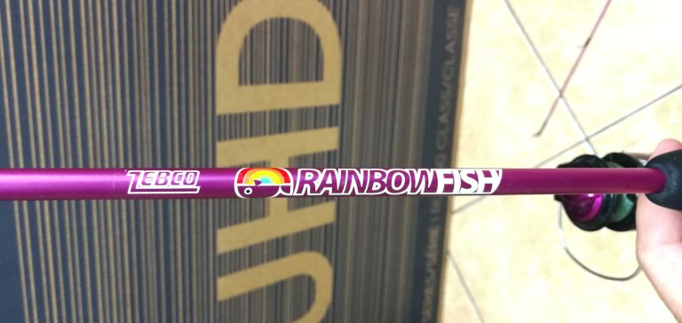 WĘDKA ZEBCO 1,60M RAINBOW FISH 30G + KOŁOWROTEK