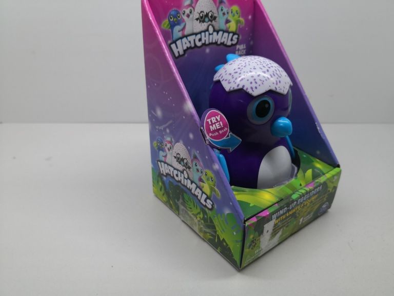 HATCHIMALS PINGWIN MAŁY FIOLETOWY