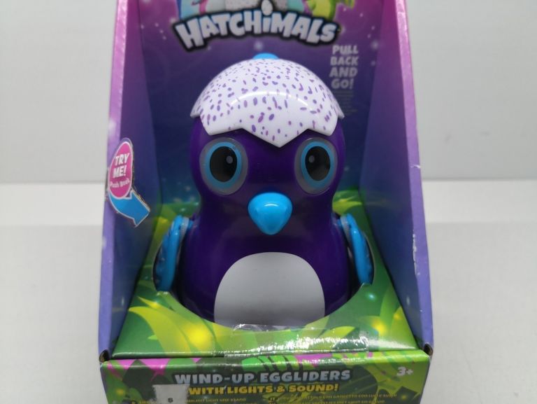 HATCHIMALS PINGWIN MAŁY FIOLETOWY
