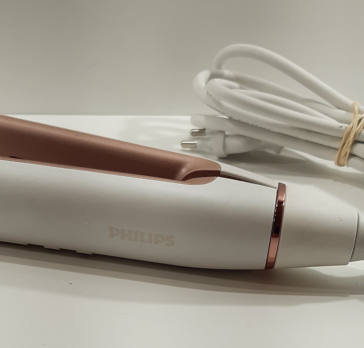 prostownica-philips-moistureprotect-hp837400-marka-philips