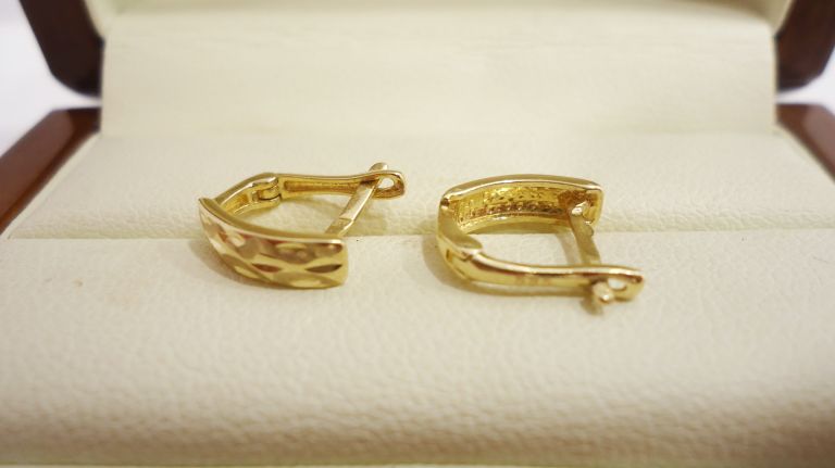 zlote-kolczyki-585-rodzaj-bigla-zamkniety