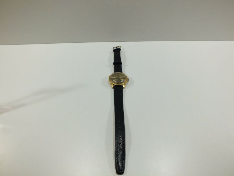 radziecki-zegarek-yanka-17-kamieni-wyprzedaz-stan-nie-wymaga-renowacji