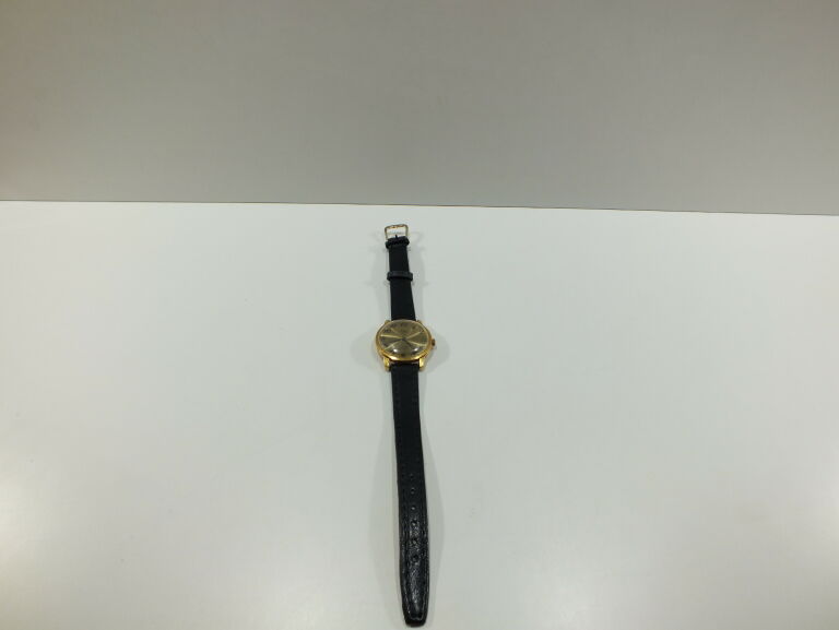 radziecki-zegarek-yanka-17-kamieni-wyprzedaz-stan-nie-wymaga-renowacji