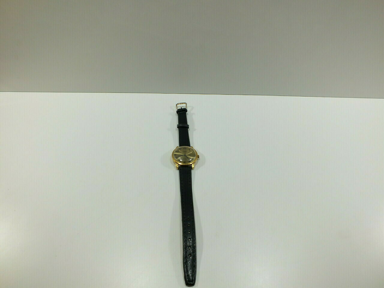 radziecki-zegarek-yanka-17-kamieni-wyprzedaz-stan-nie-wymaga-renowacji