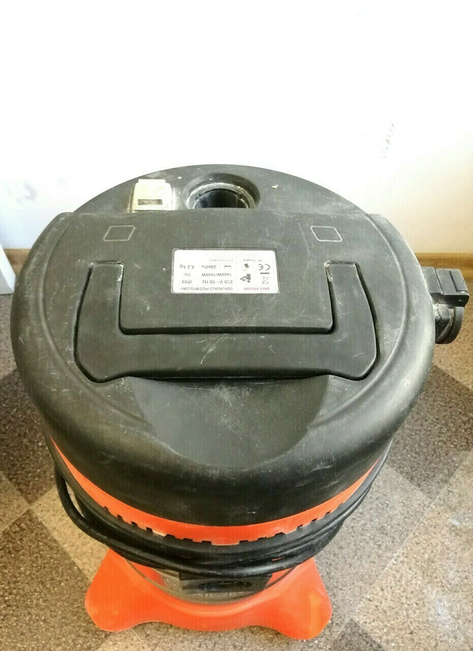 bass-polska-odkurzacz-przemyslowy-35l-1600-wat-maksymalna-moc-1600