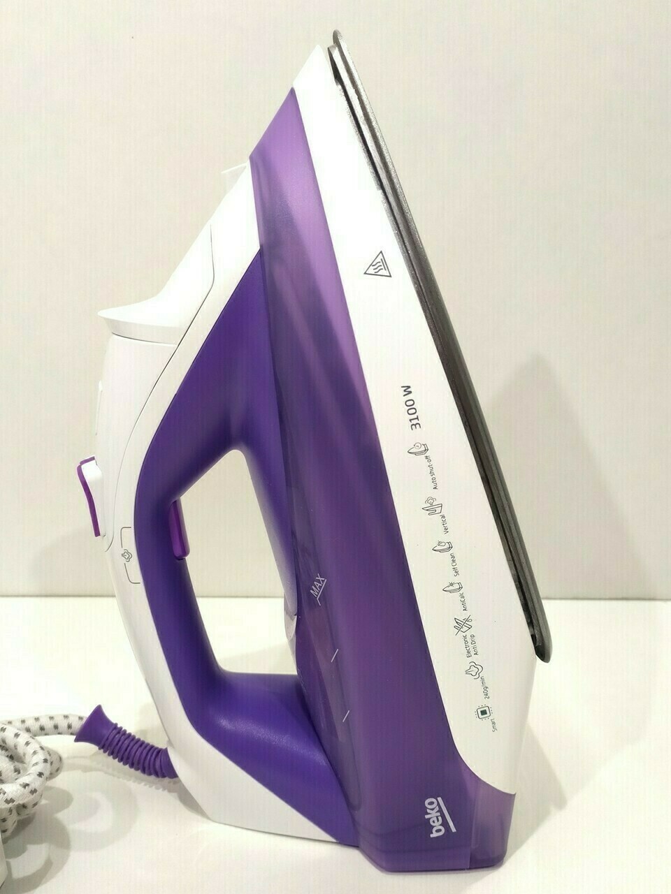 zelazko-beko-spa7131p-kolor-dominujacy-bialy