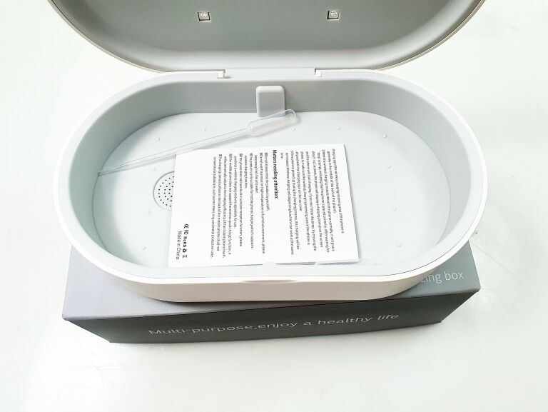 sterylizator-uv-z-ladowarka-bezprzewodowa-700-lecia-26g-nowogard