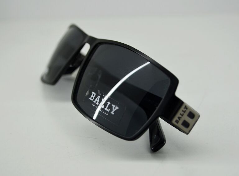 ORYGINALNE OKULARY CARBON BALLY BY4006A