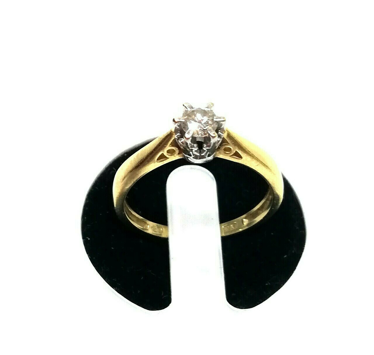 piekny-zloty-pierscionek-z-brylantem-018kr-585-material-zloto