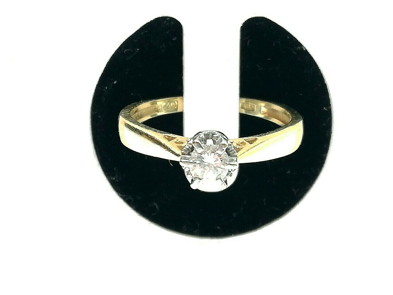 piekny-zloty-pierscionek-z-brylantem-018kr-585-marka-248811-2033914