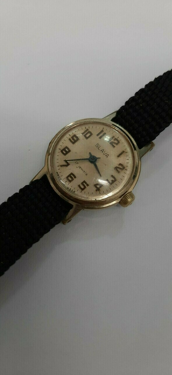 zegarek-slava-17-jewels-made-in-ussr-styl-klasyczny