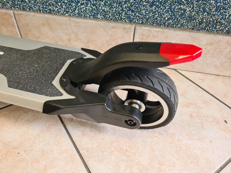 HULAJNOGA ELEKTRYCZNA ARCHOS BOLT JR PUDEŁKO